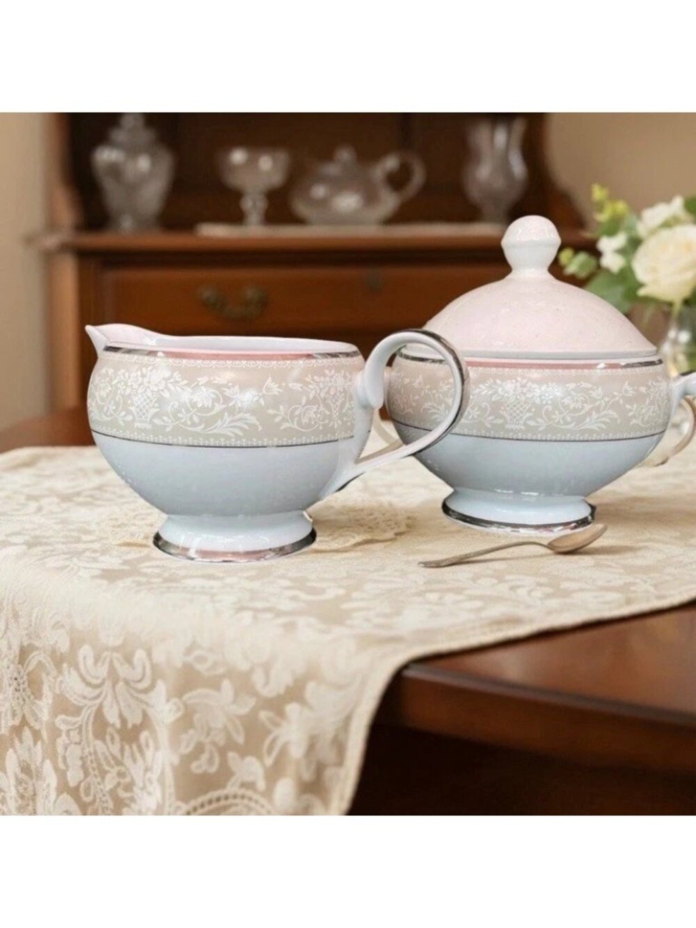 Mikasa L3215 Bavarian sugar bowl and creamer bone china